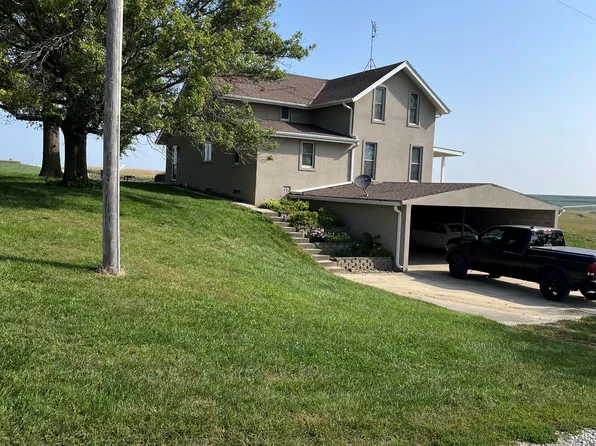 976 Apple Rd, Portsmouth, IA 51565