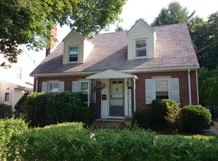 123 Stimson St, West Roxbury, MA 02132