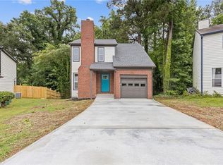 1111 Pin Oak Dr, Tucker, GA 30084