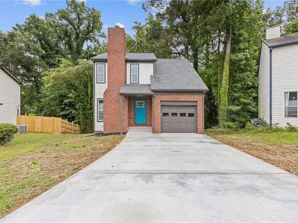1111 Pin Oak Dr, Tucker, GA 30084
