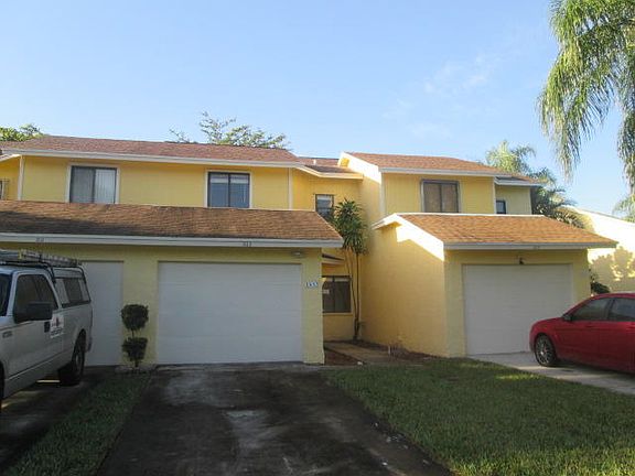 2nd image of 1613 Woodbridge Lakes Cir
