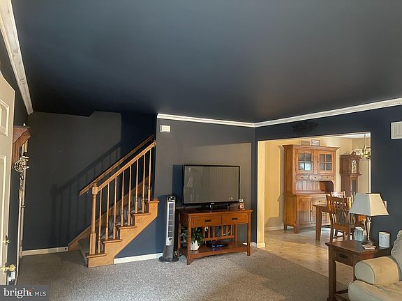 5th image of 349 Swatara Creek Dr