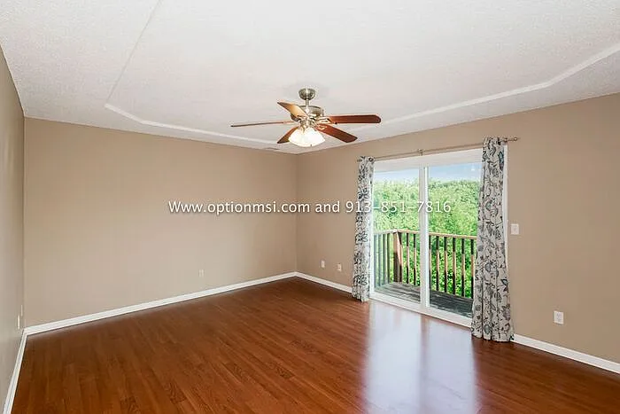 916 NW 62nd Ter — Photo 18