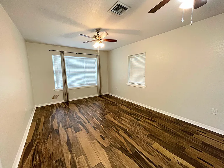 344 N Orange St #1 — Photo 8