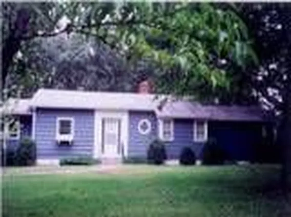 56 Oak St, Elberton, GA 30635
