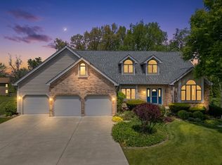 2772 Glendower Ter, Elgin, IL 60124