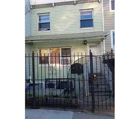 Rented by Block & Lot Real Estate | media 61