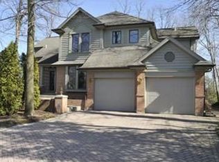 7179 Hunters Creek Dr, Dayton, OH 45459