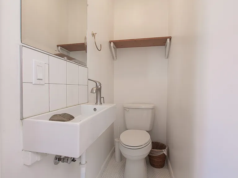 226 Dickerson Ave — Photo 13