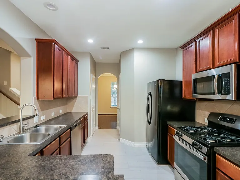 8414 Parapet Pl — Photo 8
