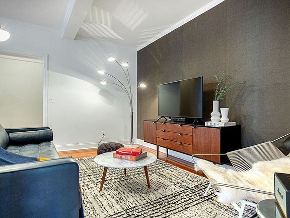 3rd image of 30 E 68th St APT 5A