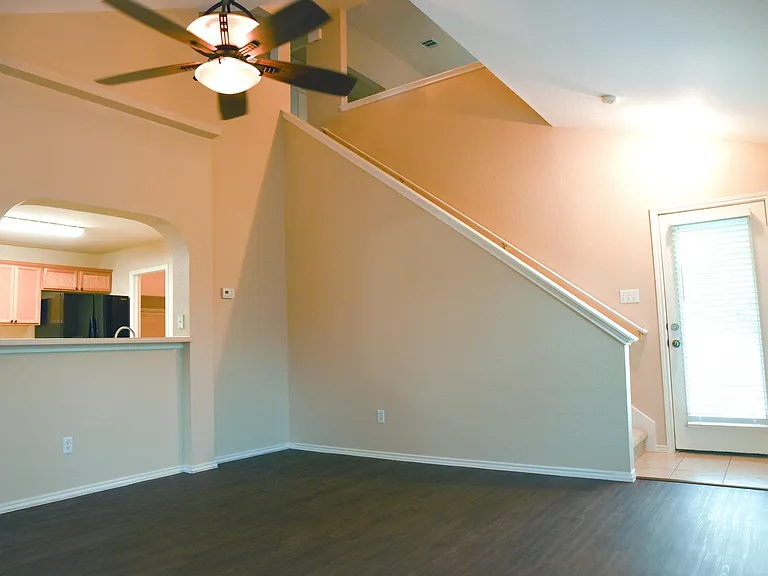 308 Lava Bed Dr — Photo 9