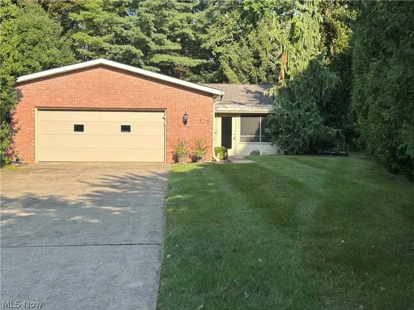 526 Wolf Ave, Wadsworth, OH 44281