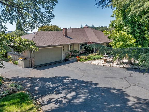 5th image of 2564 Baker Rd