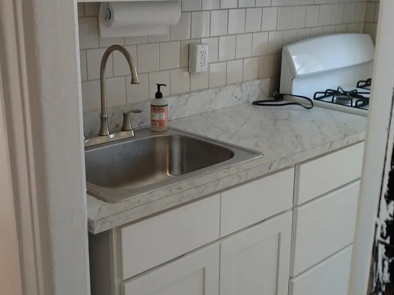 2066 E 15th St #2 — Photo 8