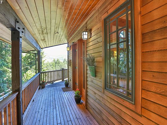 5th image of 501 Orchard Ln