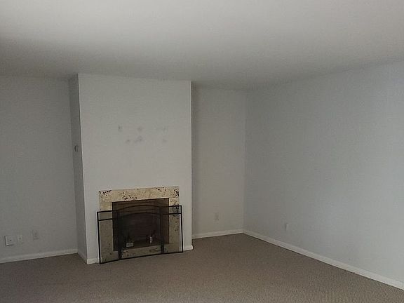 2nd image of 108 Cedar Dunes Dr