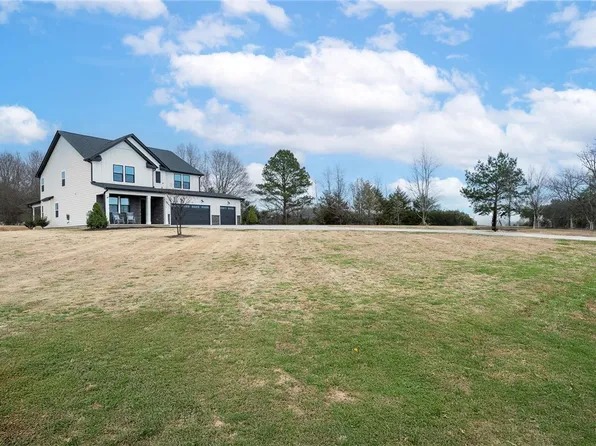 2847 Lebanon Rd, Pendleton, SC 29670