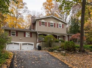 109 Gretna Woods Rd, Pleasant Valley, NY 12569