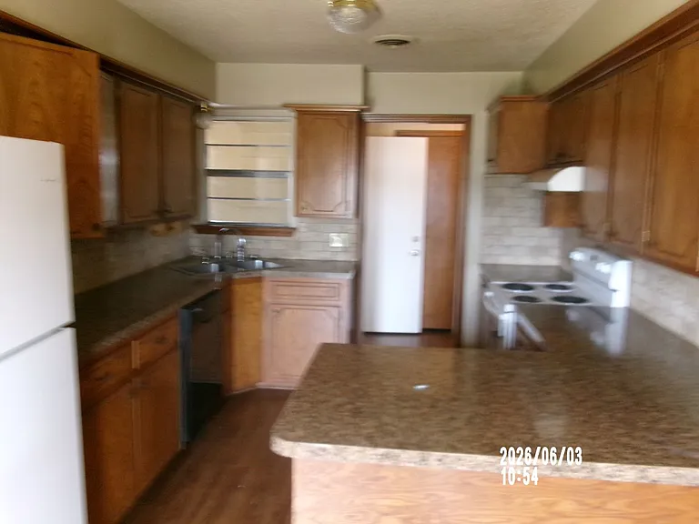 4639 SE Brighton Pl — Photo 5