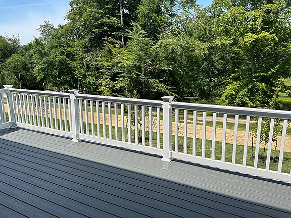 REAR DECK