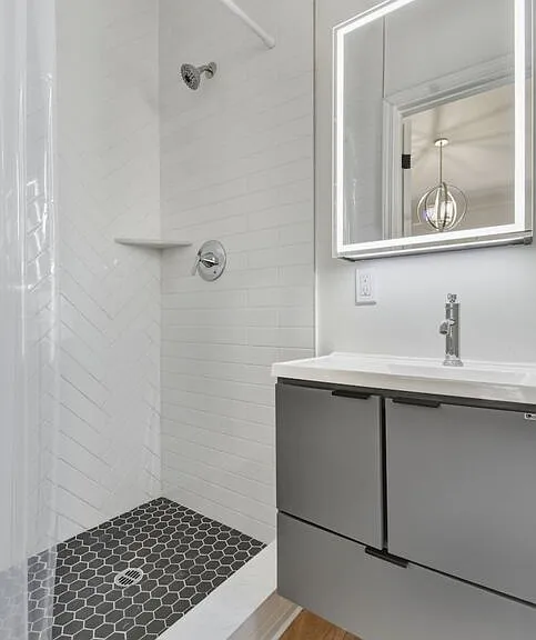 653 N West Knoll Dr — Photo 12