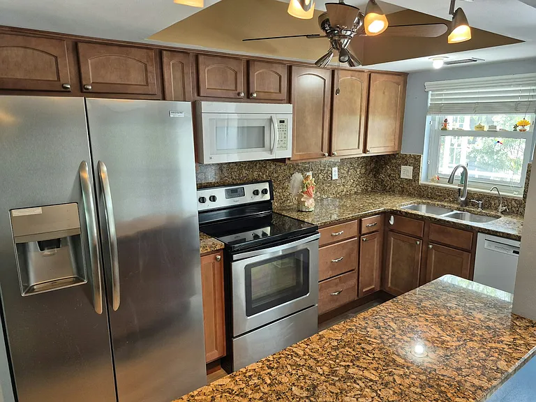 4939 Floramar Ter #203 — Photo 4