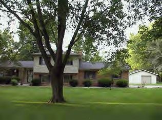 507 E Woodyard Ave, Ridge Farm, IL 61870