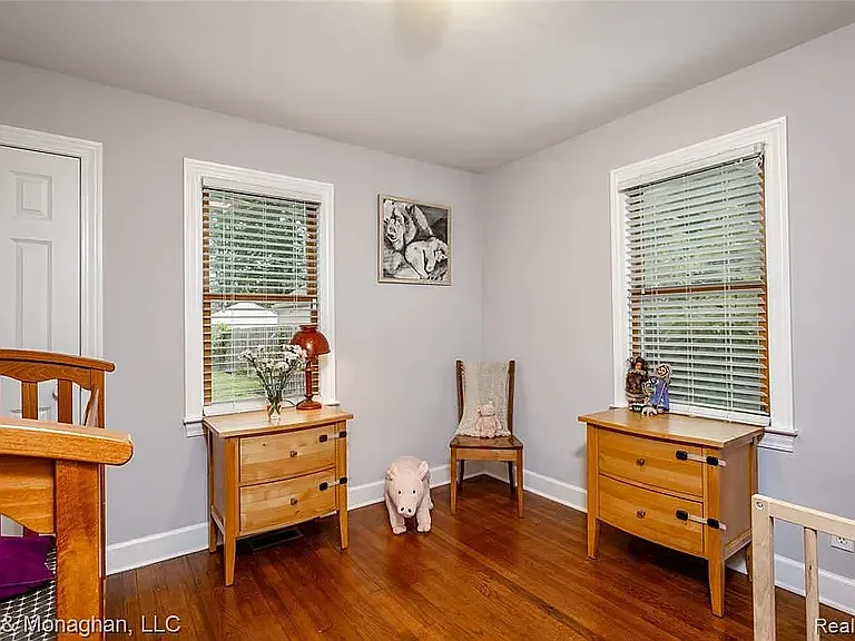 1308 Hampton Rd — Photo 18