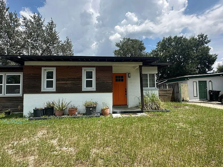 517 San Juan Blvd — Photo 1