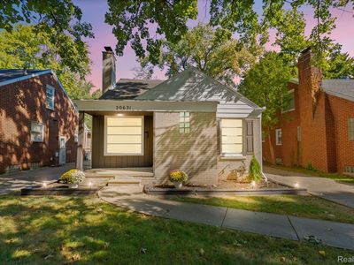 20621 Woodmont St, Harper Woods, MI, 48225