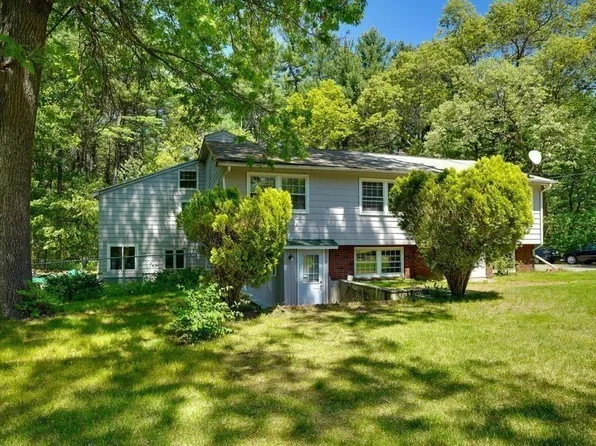 60 Whipple Rd, Billerica, MA 01821