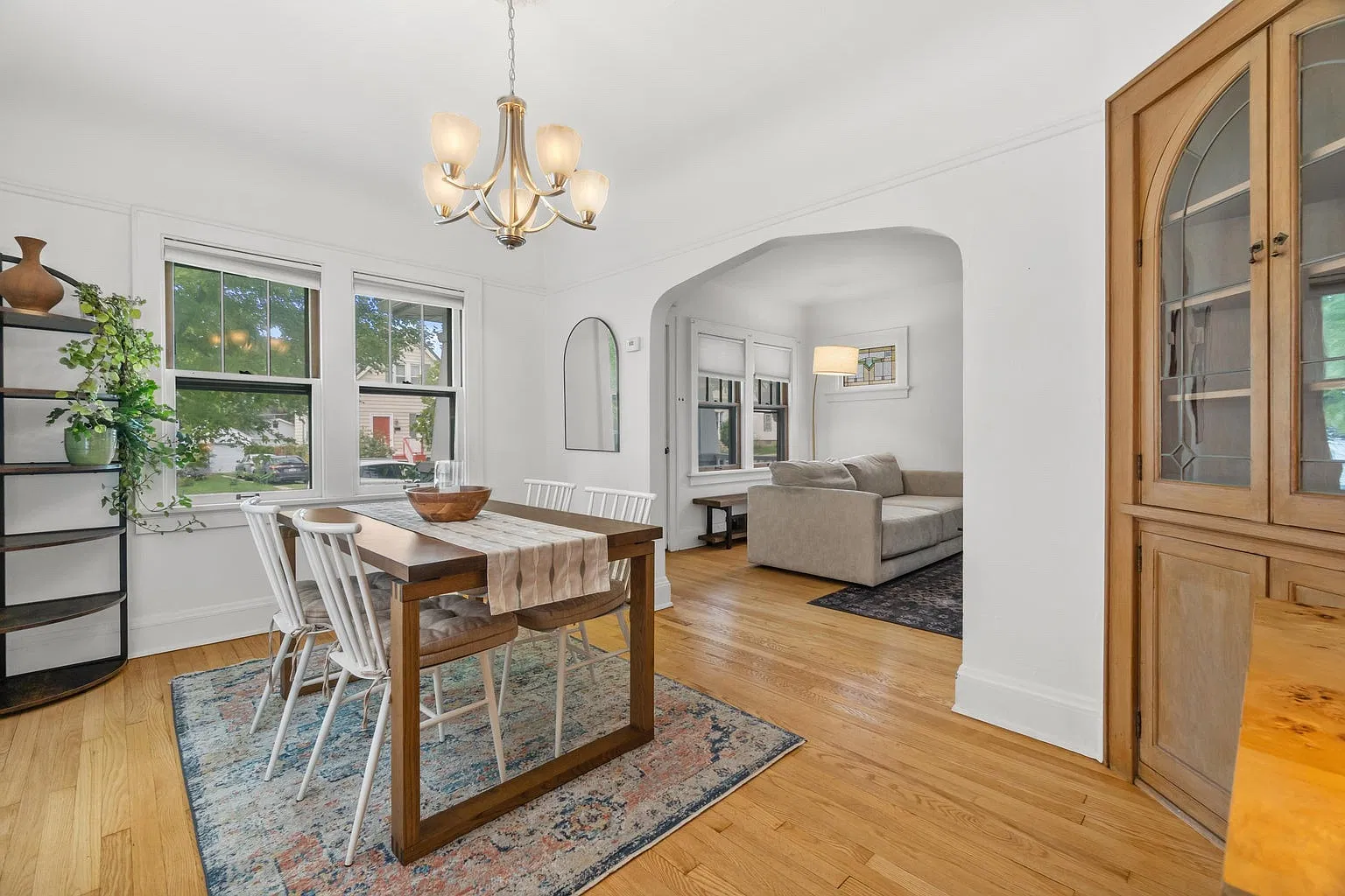 2 bed, 1056 sqft, $2,400 — Photo 3