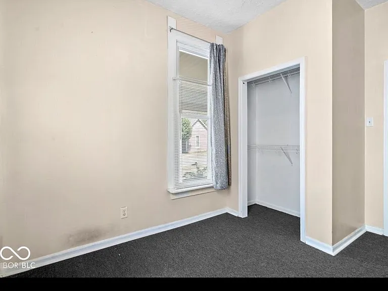 409 W Wiley St — Photo 14