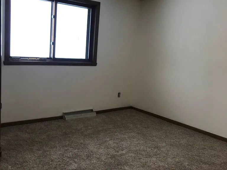 543 Ashbury Dr — Photo 11