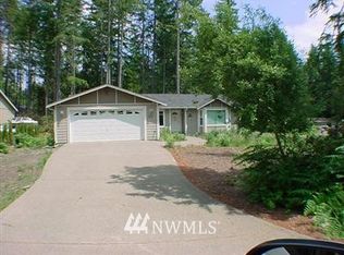 80 Country Club Dr N, Union, WA