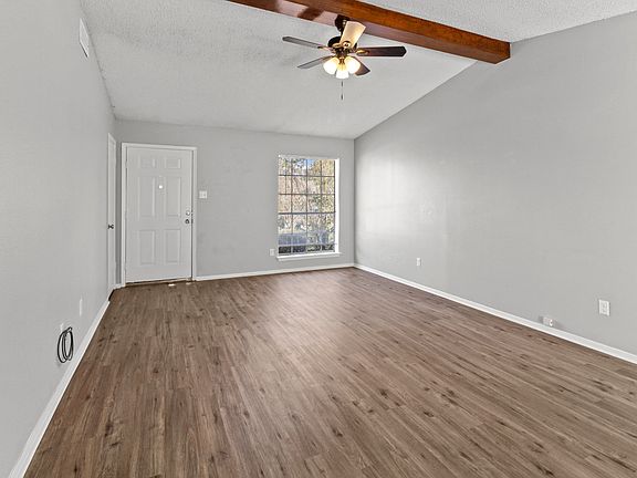 3rd image of 7127 Gatewood Dr