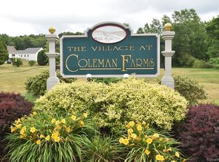 17 Old Barn Rd UNIT 17, East Windsor, CT 06088