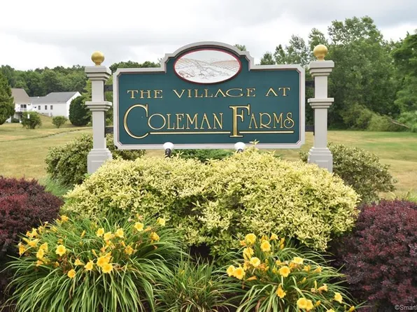 17 Old Barn Road #17, East Windsor, CT 06088