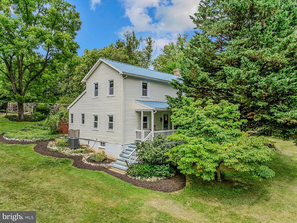 1st image of 2 Timber Ln