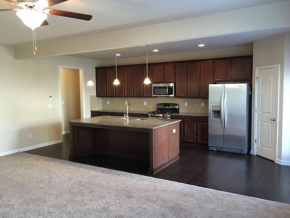2nd image of 5740 Rialto Way