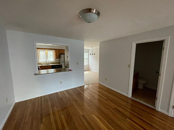 5th image of 43 Merrymount Rd Unit 7