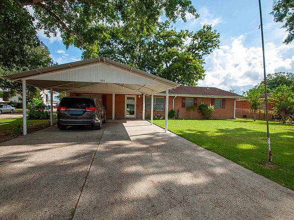 3rd image of 401 Carol Rd