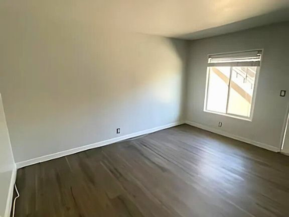 4th image of 1465 Henderson Ave APT 3