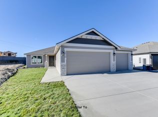 607 Vineyard St, Grandview, WA