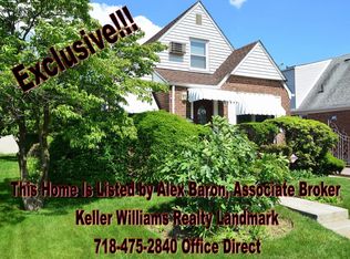 32-03 207th St, Bayside, NY 11361