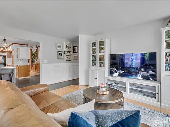 4th image of 7009 E Dakota Street