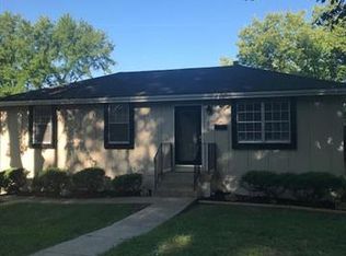 7530 Oakland Ave, Kansas City, MO 64138