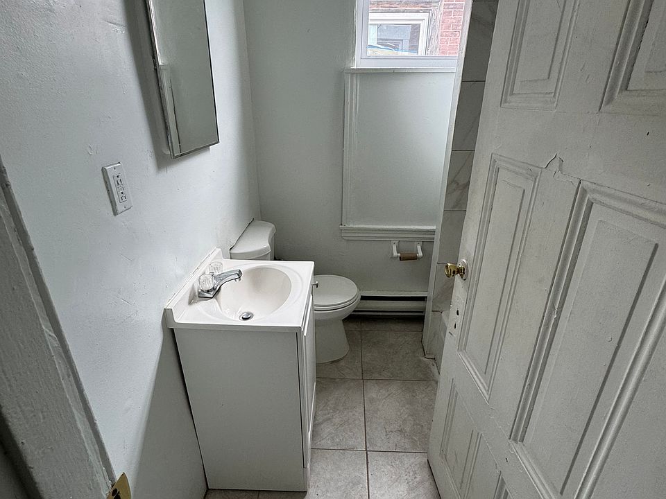 1st image of 632 W York St #2R