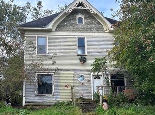 113 Main St, Gays Mills, WI 54631